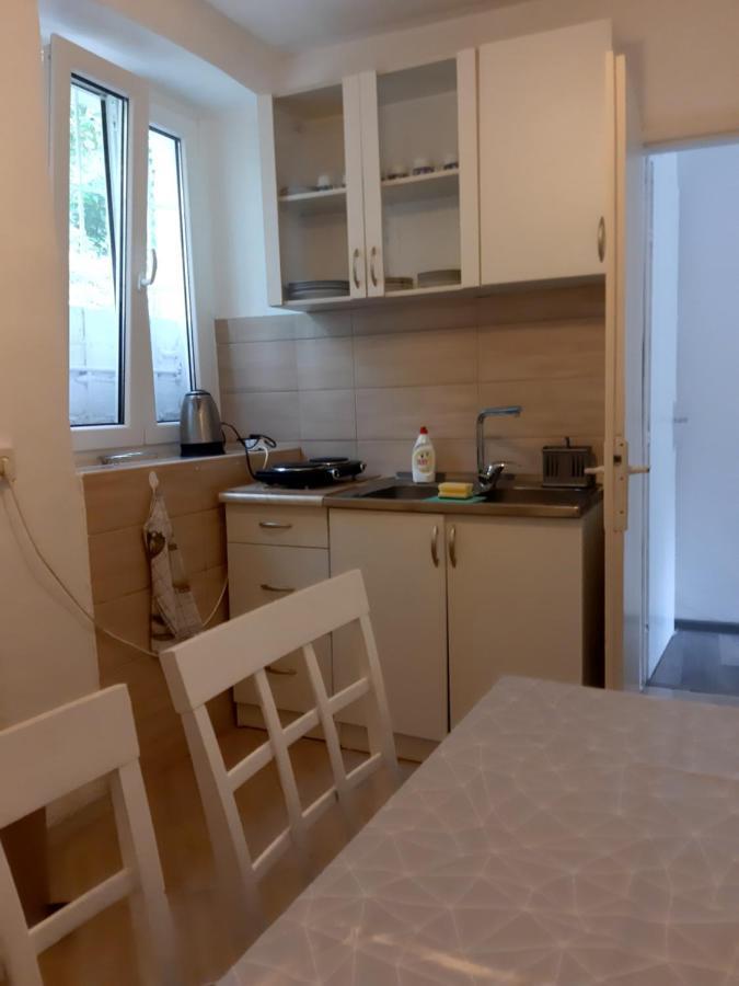 Vicky 1 Apartment Kotor Exterior photo